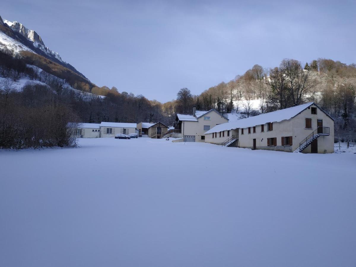Centre De Vacances La Salamandre Arrens-Marsous Exteriör bild